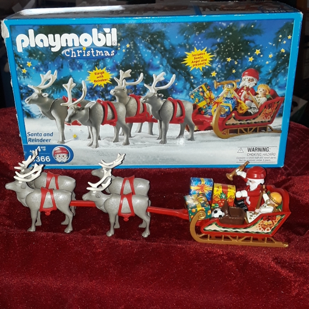 2001 Playmobil #3366 Santa and Reindeer Set